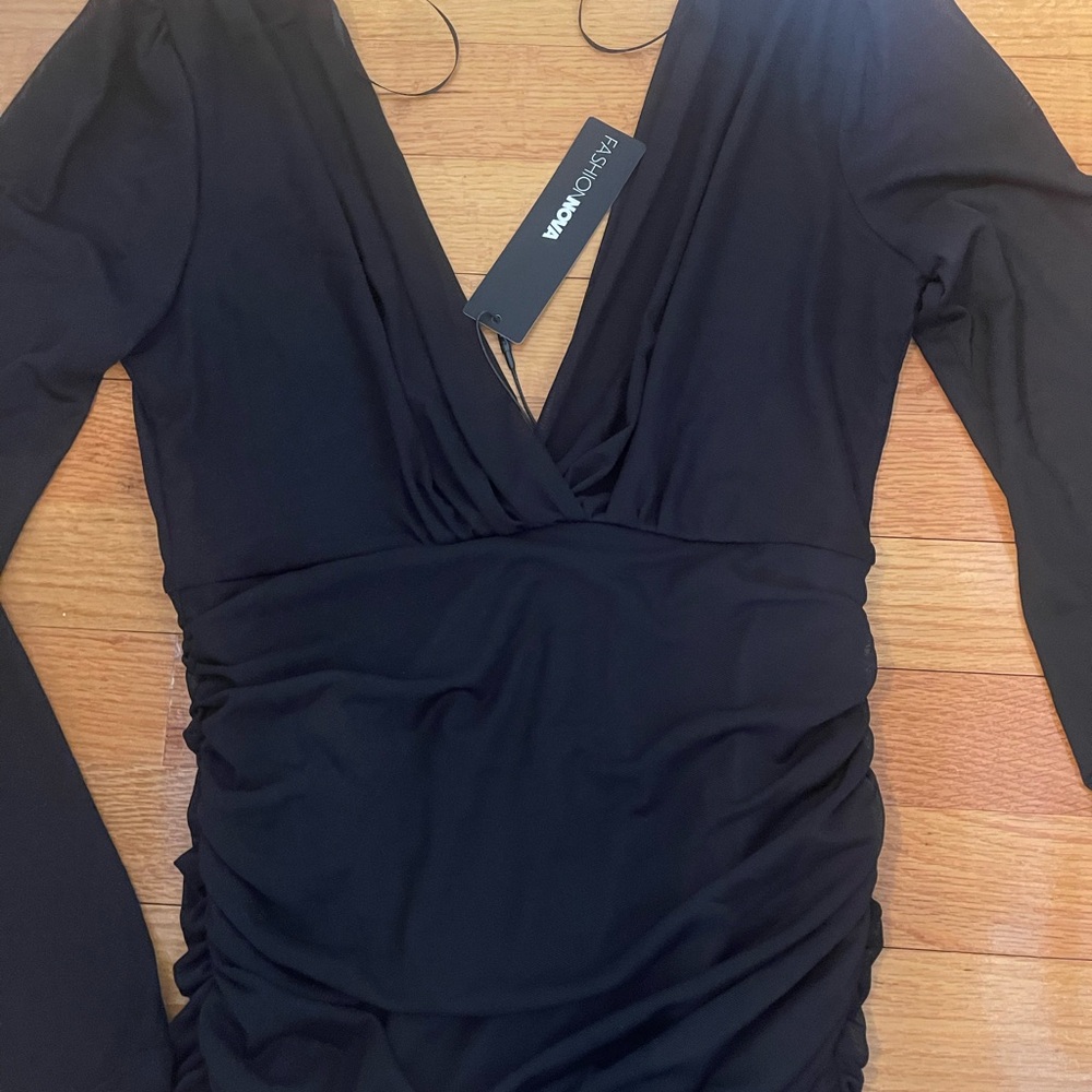 Fashion Nova Black Ruched V-Neck Bodycon Dress